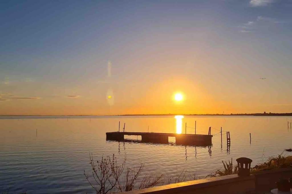 Villa Avec Spa & Vue Panomarique Sur L'Etang Perols Luaran gambar
